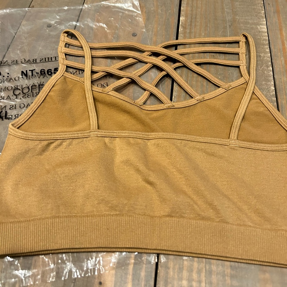 Zenana Outfitters Criss Cross Front Coffee Brown Unlined Women’s Bra Size L/XL - Picture 2 of 4